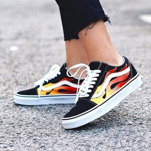 Vans Off The Wall Skateboard  Flames Suede Sneakers 500714 M 6  W 7.5 Skate Y2K